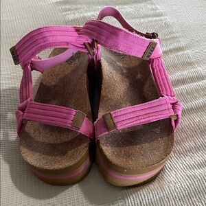 Reef Pink Women's Sandals
